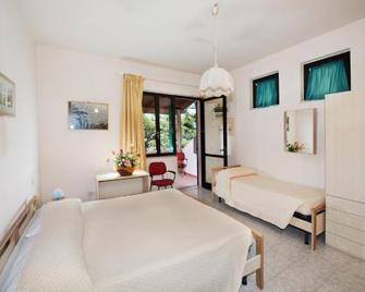 Hotel Casa Rosa - Portoferraio - Camera da letto