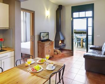 Hotel Rural y Apartamentos Villa Engracia - L'Espluga de Francoli - Bedroom