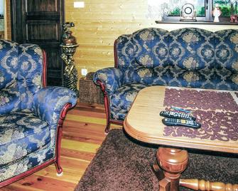 2 bedroom nice home in Molza - Łukta - Pokój dzienny