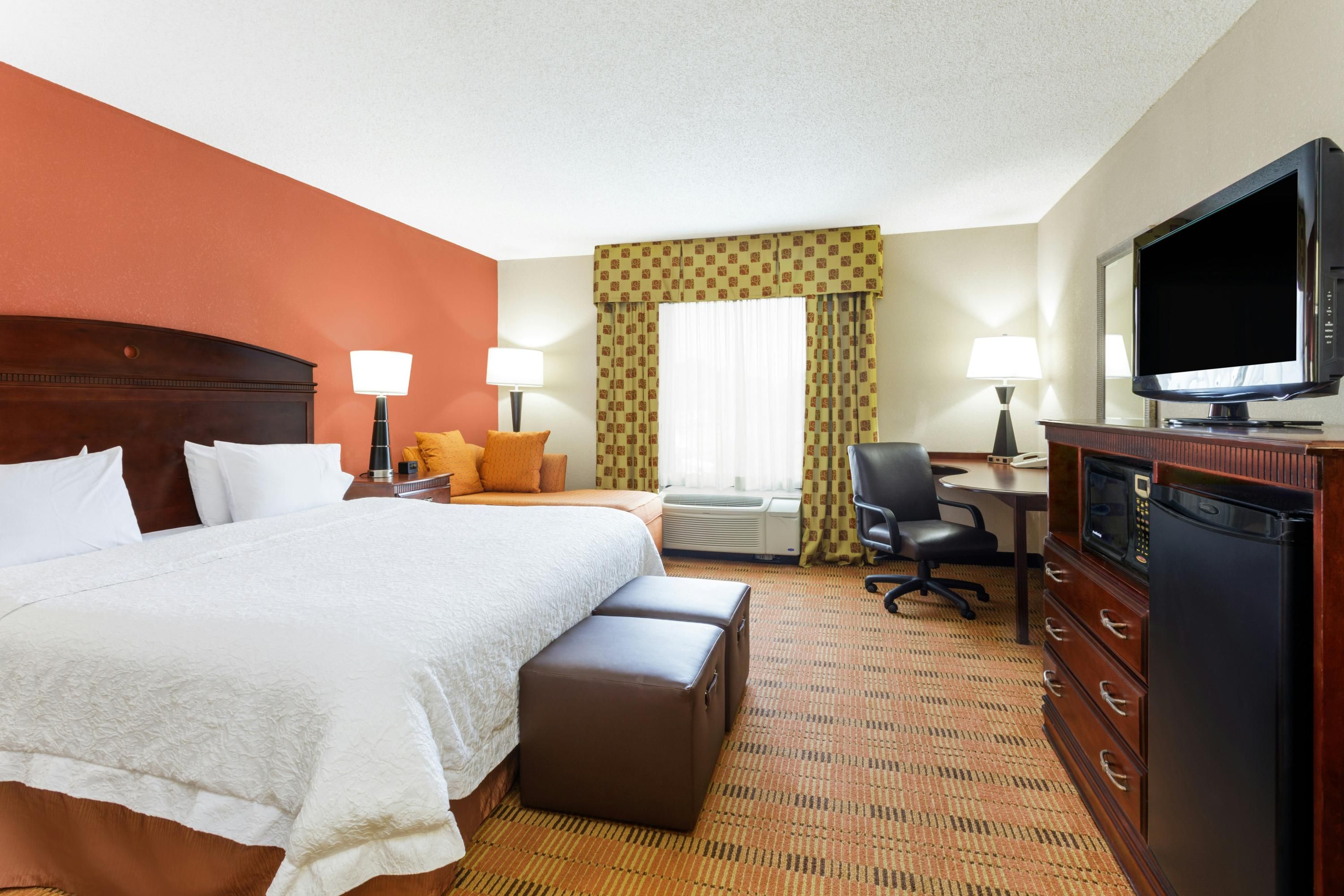 Hampton Inn by Hilton Moss Point Pascagoula - Moss Point - Спальня