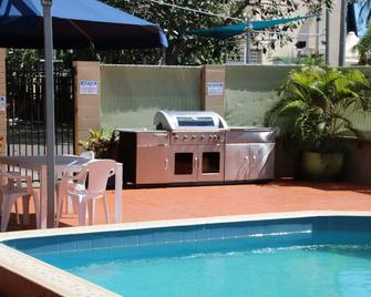 Crocodilly Inn - Hostel - Darwin - Pool