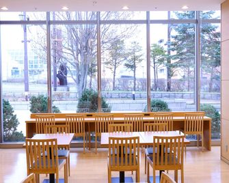 ناتورال هوت سبرينج دورمي إن بريميوم كوشيرو - كوشيرو - مطعم