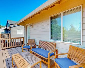 Kelly Creek Retreat - Gresham - Balcony