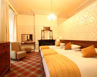 Castle Hotel - Dublin - Bedroom