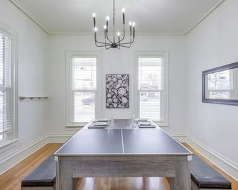 Fun-Filled Blair Home with 4BR and Game Room Retreat - Blair - Dining room