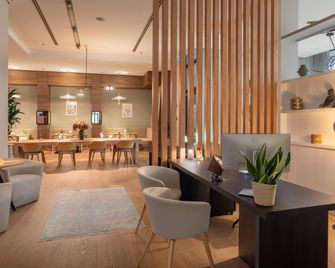 Melia Düsseldorf - Düsseldorf - Majoituspaikan palvelut