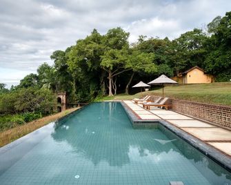 Lunuganga Estate - Bentota - Bazén