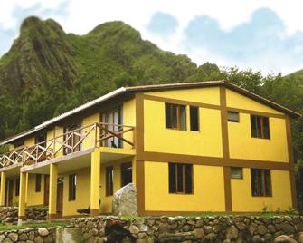 Tun Tun Secret Mountain Houses - Urubamba - Building