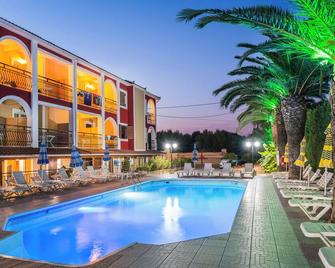 Rose Club Apartments - Laganas - Zwembad
