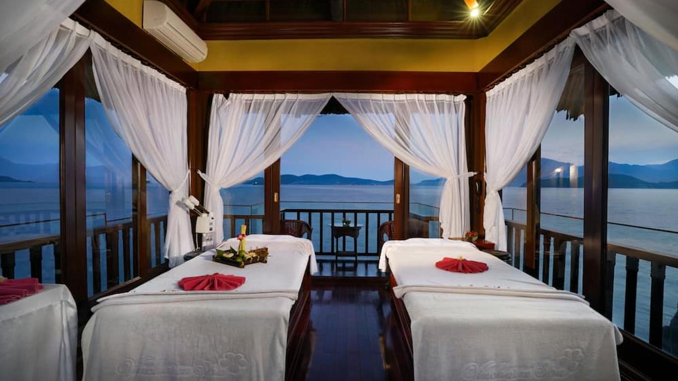 Vinpearl Luxury Nha Trang