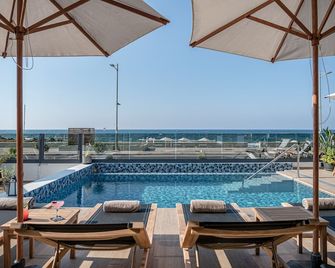 Calla Luxury Seafront Suites - Rethymno - Pool