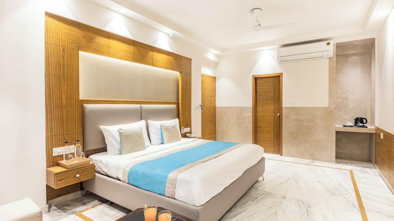 Fabhotel Star Delhi Airport
