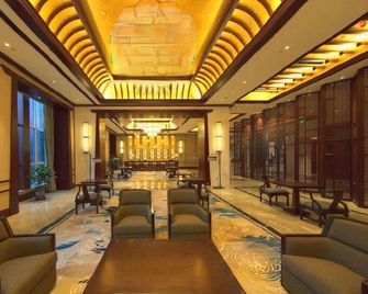 Laiyuan Huazhong Holiday Hot Spring Hotel - Prefettura di Baoding - Ingresso