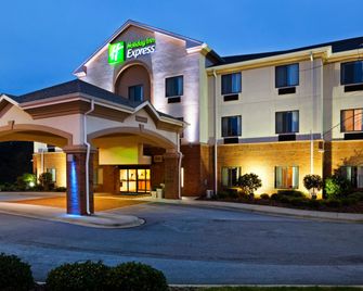 Holiday Inn Express Forest City By IHG - Forest City - Будівля