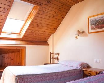 Hotel Juan Canejan - Les - Chambre