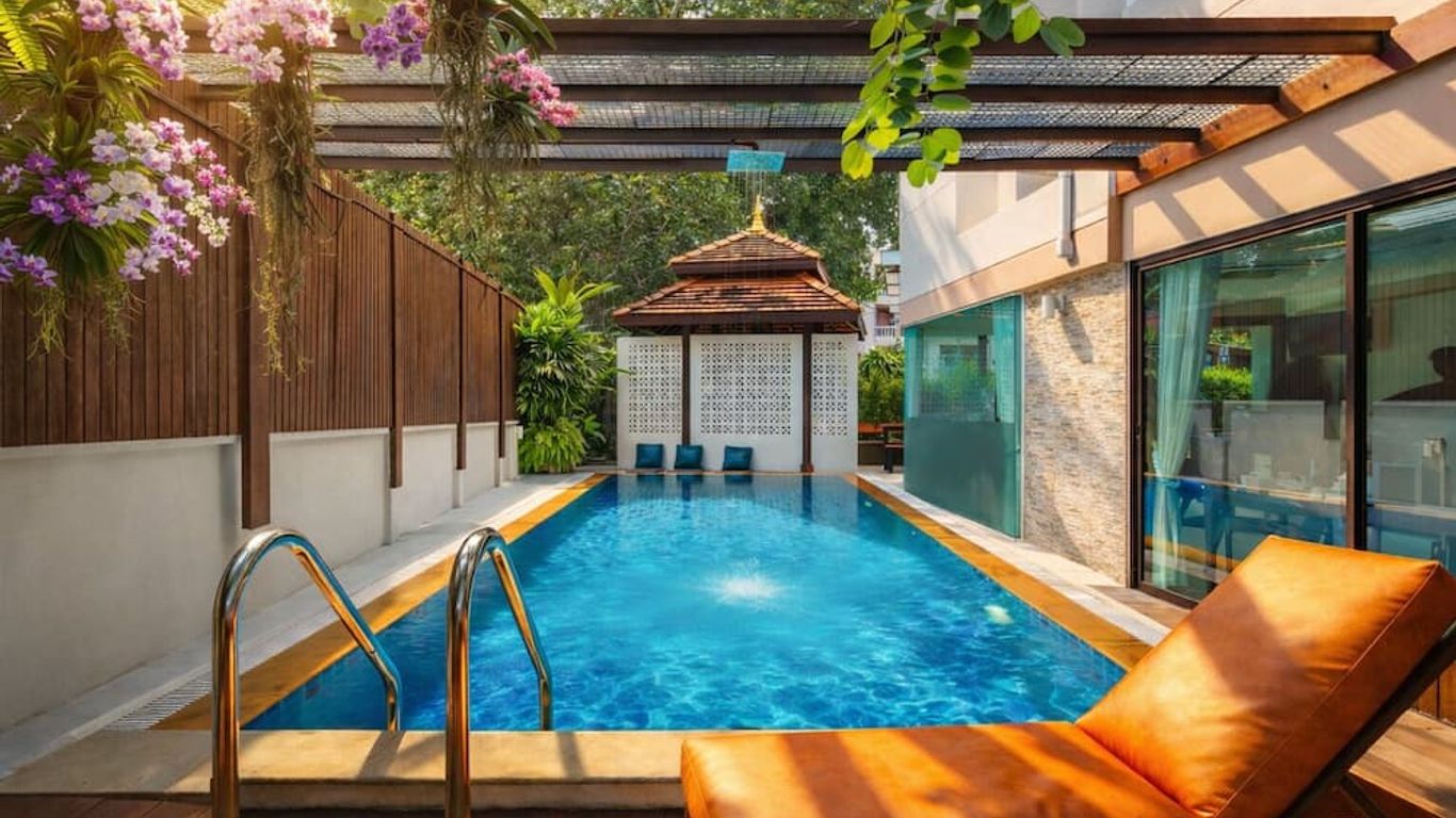 Rendezvous Classic House