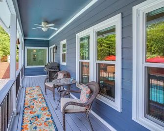 4 Mi to Lake Murray Pet-Friendly Home with Pool! - Irmo - Балкон
