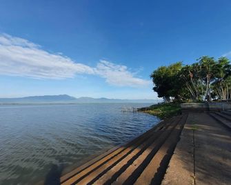 Kwan Phayao Villa - Phayao