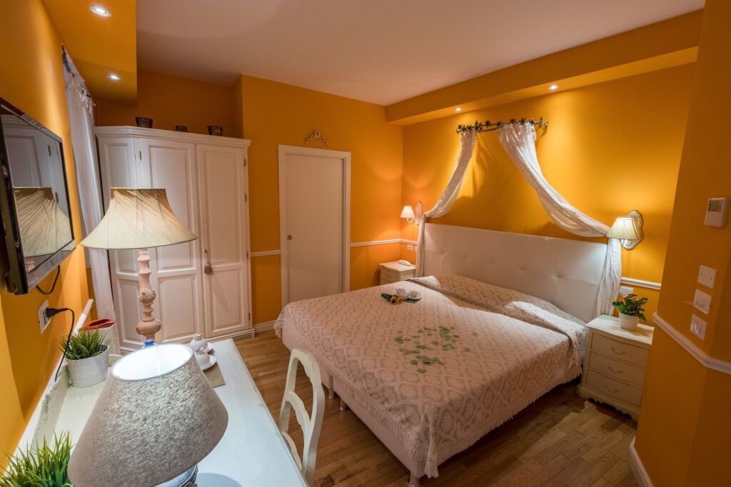 بيد آند بريكفاست إموزيوني فيرونتين