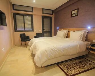 Hotel Kenzo - Sáfí - Ložnice