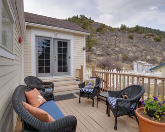 에피소 휴가 렌탈, 화덕 & 가스 그릴과 함께! - 엠파이어 - 발코니