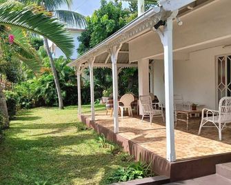 R Garden Pointe Aux Sables - Port Louis - Patio