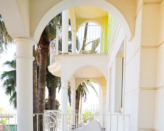 Smeraldo Suites & Spa - San Benedetto del Tronto - Balcón
