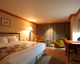 Hotel International Changwon - Changwon - Bedroom