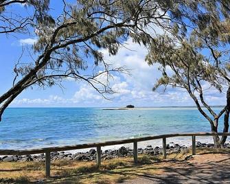 3 Park Street - Bundaberg - Beach