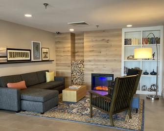 Country Inn & Suites by Radisson, Marion, IL - Marion - Living room