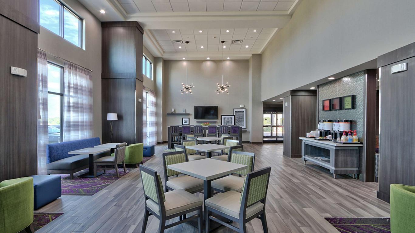 Hampton Inn & Suites Guthrie