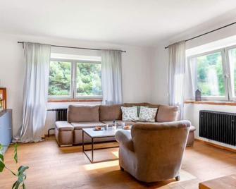 Vacation home Brníčko in Brnicko - 6 persons, 3 bedrooms - Leština - Sala de estar