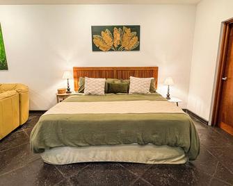 Suite 9, Manuel Antonio Main Road - Quepos - Habitación
