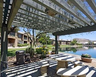 Newly Renovated Condo: Foothills View & Resort Amenities - Ahwatukee - Patio