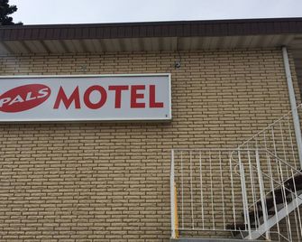Pals Motel and RV Park - Medicine Hat - Byggnad