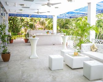 The Jamaica Pegasus Hotel - Kingston - Patio