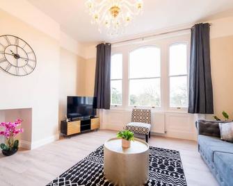 Stylish maisonette in town centre close to beach - Great Yarmouth - Huiskamer