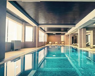 Ramada Plaza by Wyndham Tashkent - Tachkent - Piscine