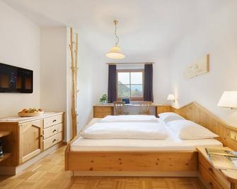 Alpin Stile Hotel - Lajen - Schlafzimmer