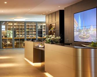 H4 Hotel Leipzig - Leipzig - Front desk