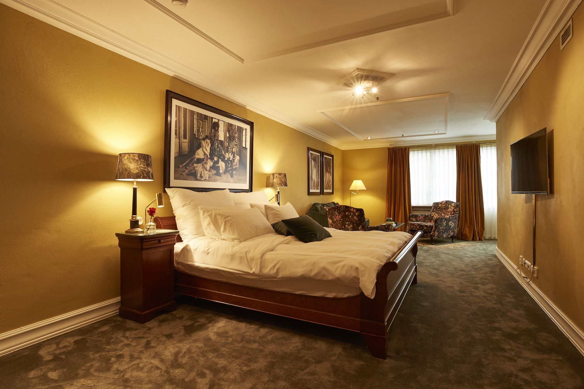 Bedroom view of MJ's