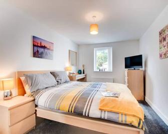 Apartments in Skinningrove, Cattersty Sands Beach - Saltburn-by-the-Sea - Bedroom