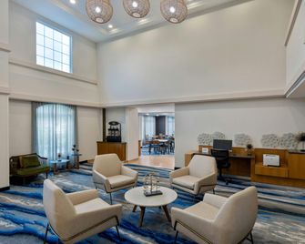 Fairfield Inn & Suites by Marriott Clearwater - קלירווטר - טרקלין