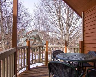 Spacious 2 Bed Condo at Crystal Mountain Resort - Thompsonville - Balcony