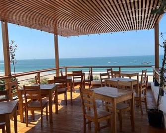 Punta Veleros Rooftop - Los Organos - Restaurant