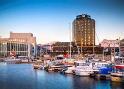 Radisson Blu Hotel, Bodo - Bodø - Vista del exterior