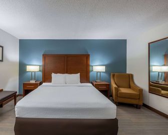Travelodge by Wyndham Brooklyn Center - Brooklyn Center - Habitación