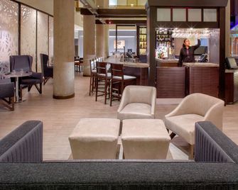 حياة ريجنسي بالتيمور - بالتيمور - بار