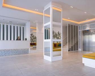 Apartaments Cye Salou - Salou - Aula