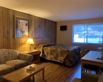 Green View Motel And Rv Park - Greenwood - Bedroom